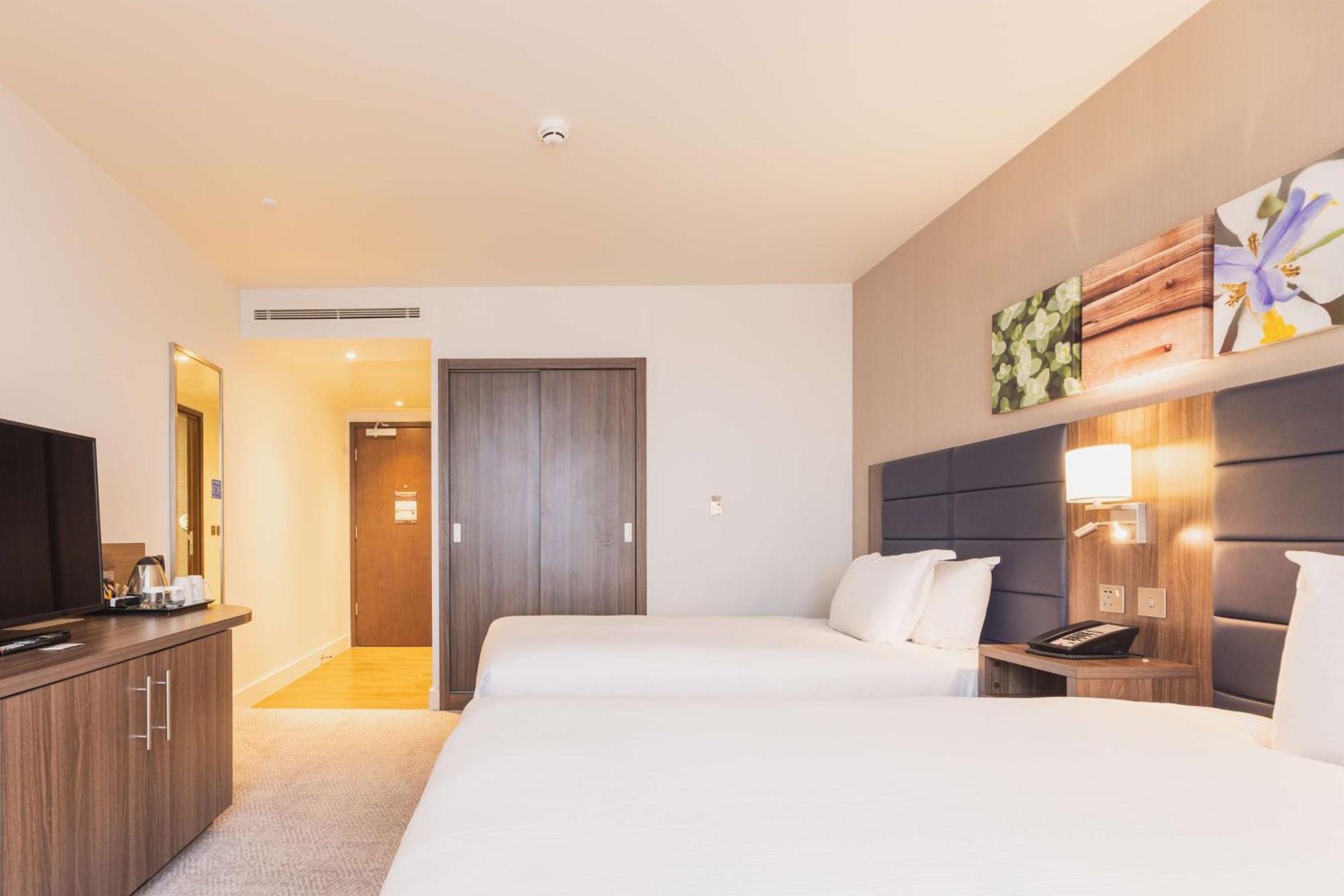 Hilton Garden Inn Birmingham Airport Uk Bickenhill Exterior foto